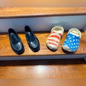 Men’s black/dark brown size 8 Sebagos & American flag men’s 8 crocs